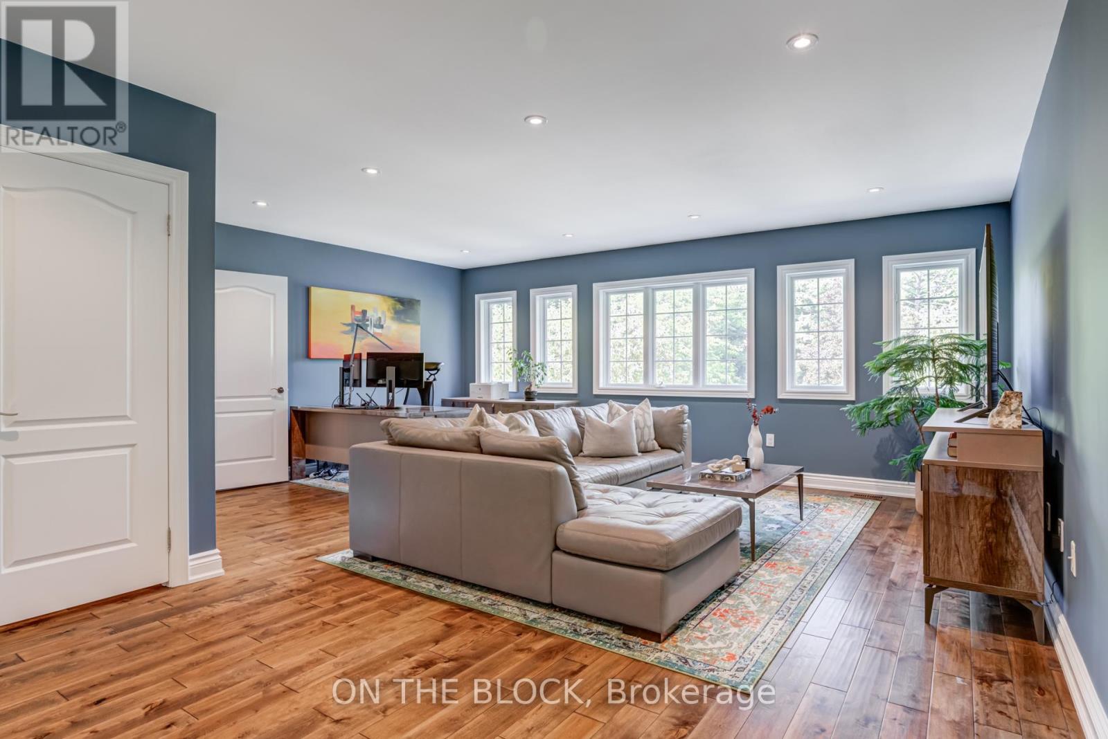 2212 Oneida Court, Mississauga, Ontario  L5C 4G5 - Photo 34 - W12654522