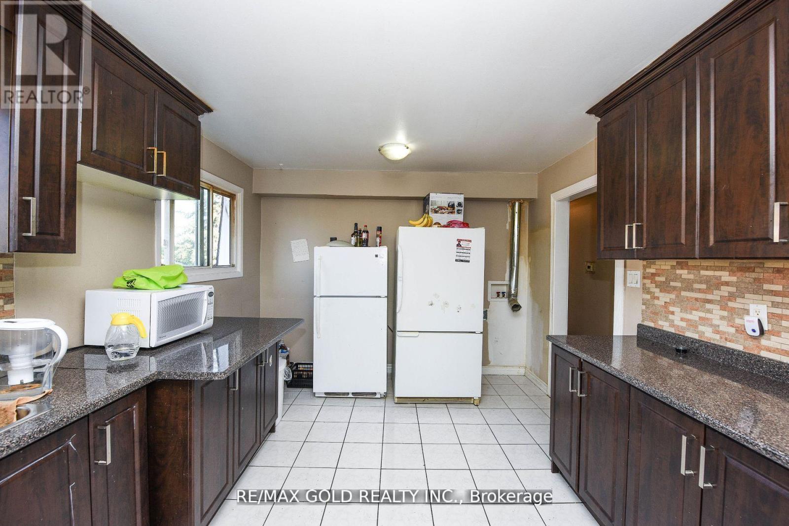 3630 Brandon Gate Drive, Mississauga, Ontario  L4T 3E5 - Photo 14 - W12654528