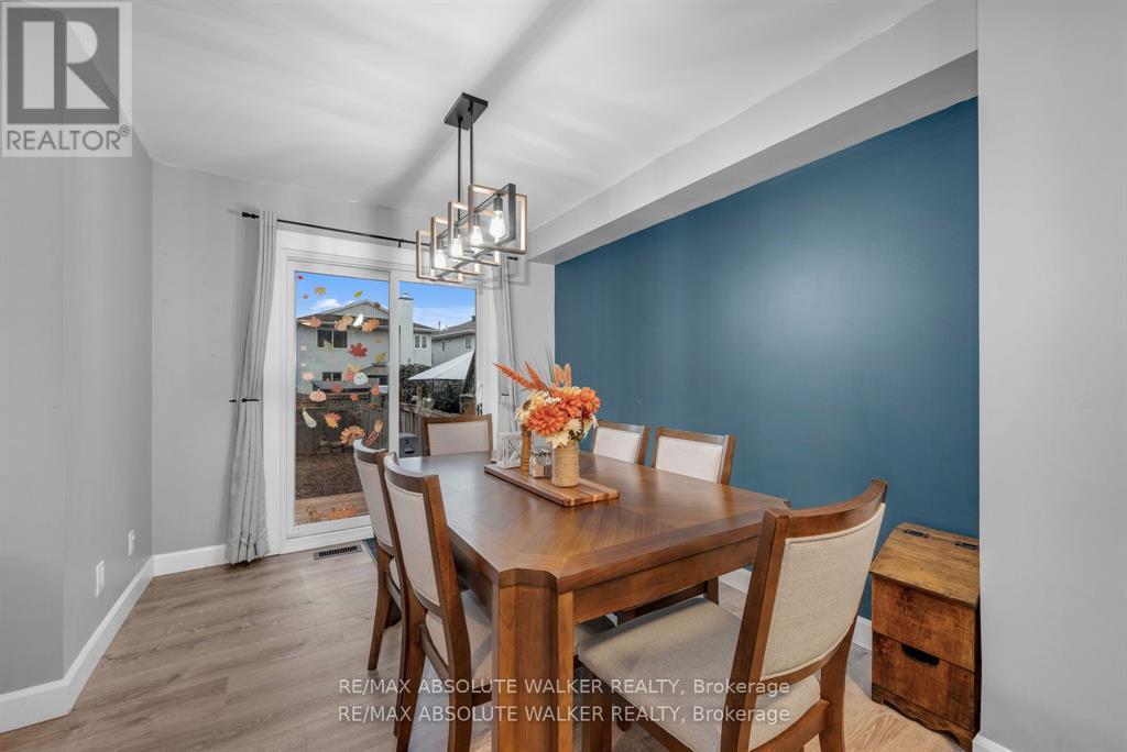 108 Cedarock Drive, Ottawa, Ontario  K2M 2H5 - Photo 11 - X12654536