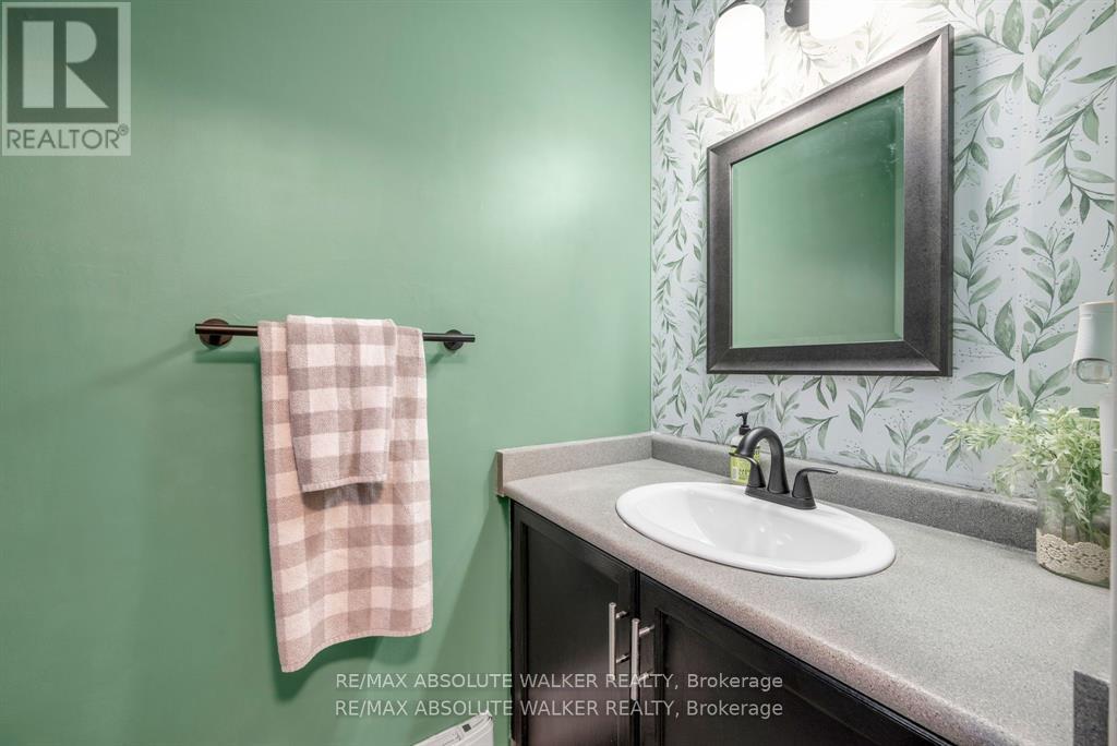 108 Cedarock Drive, Ottawa, Ontario  K2M 2H5 - Photo 17 - X12654536