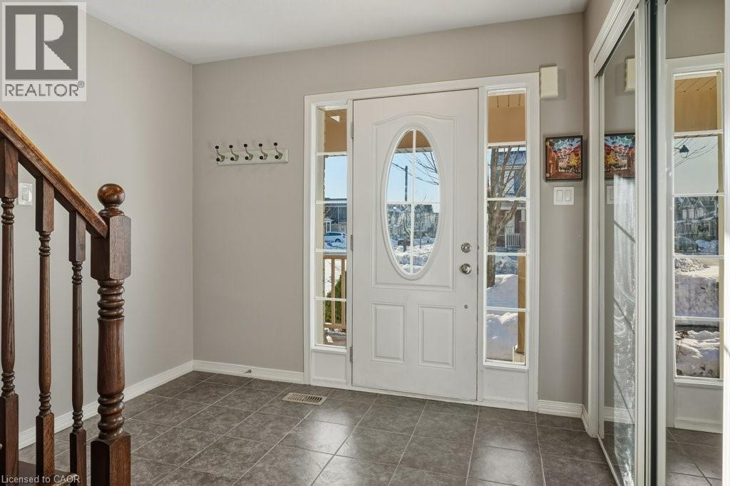 286 Apple Hill Crescent, Kitchener, Ontario  N2R 0E5 - Photo 3 - 40795380