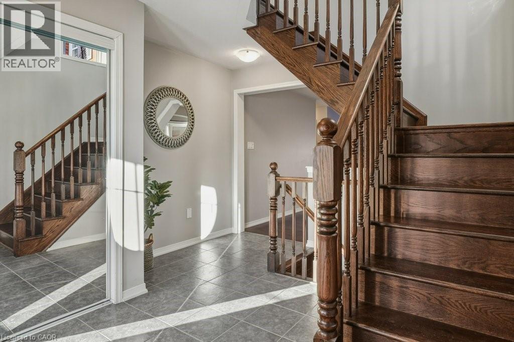 286 Apple Hill Crescent, Kitchener, Ontario  N2R 0E5 - Photo 4 - 40795380