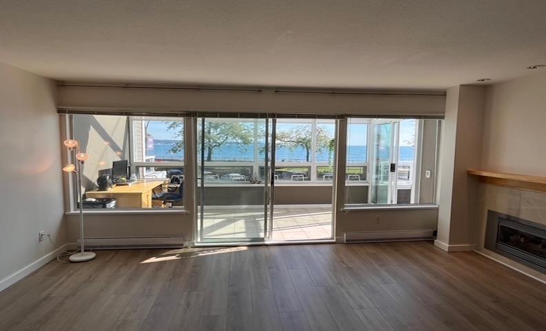 14831 Marine Drive, White Rock, British Columbia  V4B 1C1 - Photo 4 - R3075103