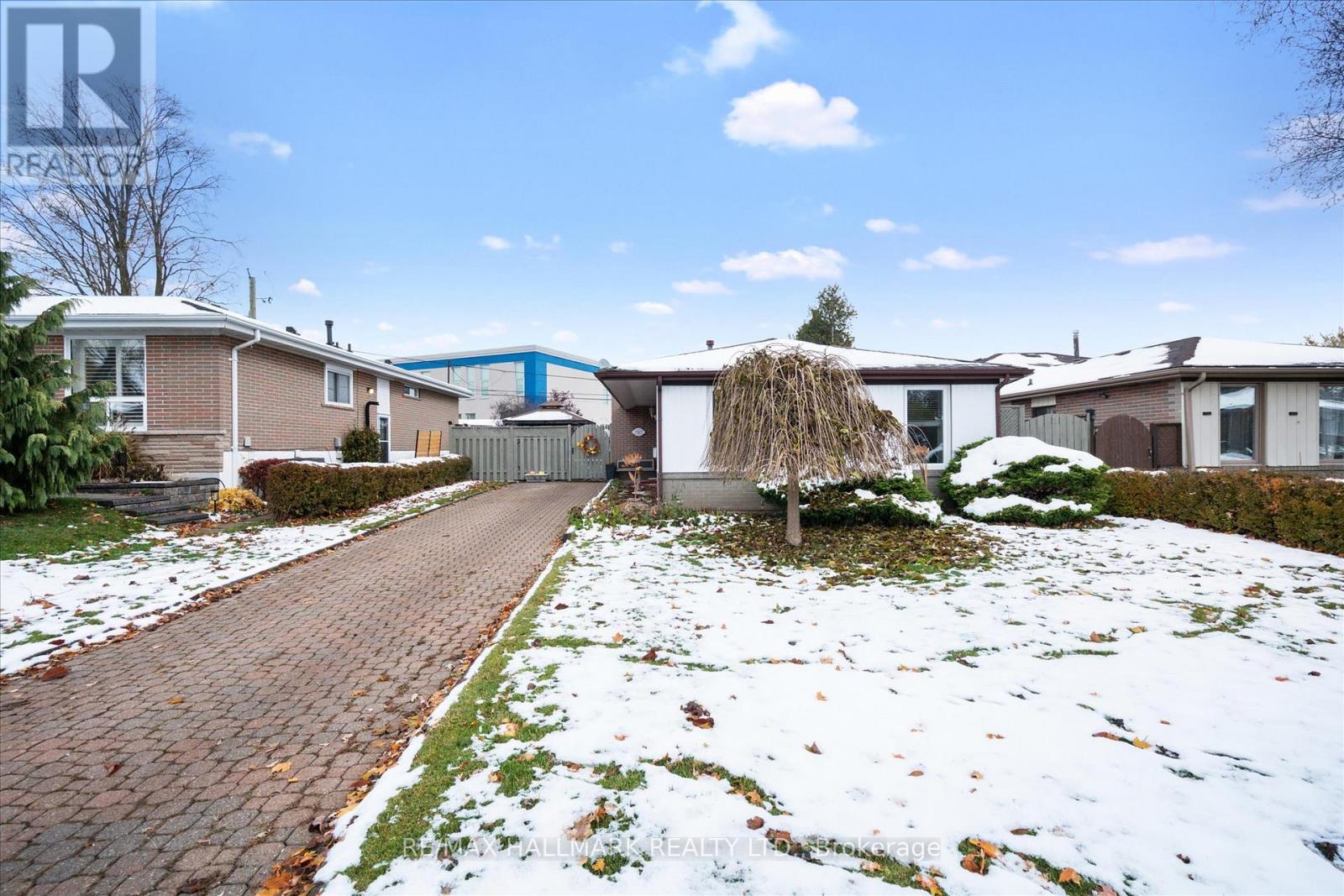 727 KINGFISHER DRIVE, Pickering, Ontario