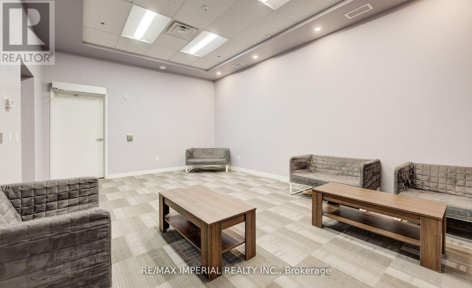 210 - 308 Lester Street, Waterloo, Ontario  N2L 0H9 - Photo 18 - X12654542