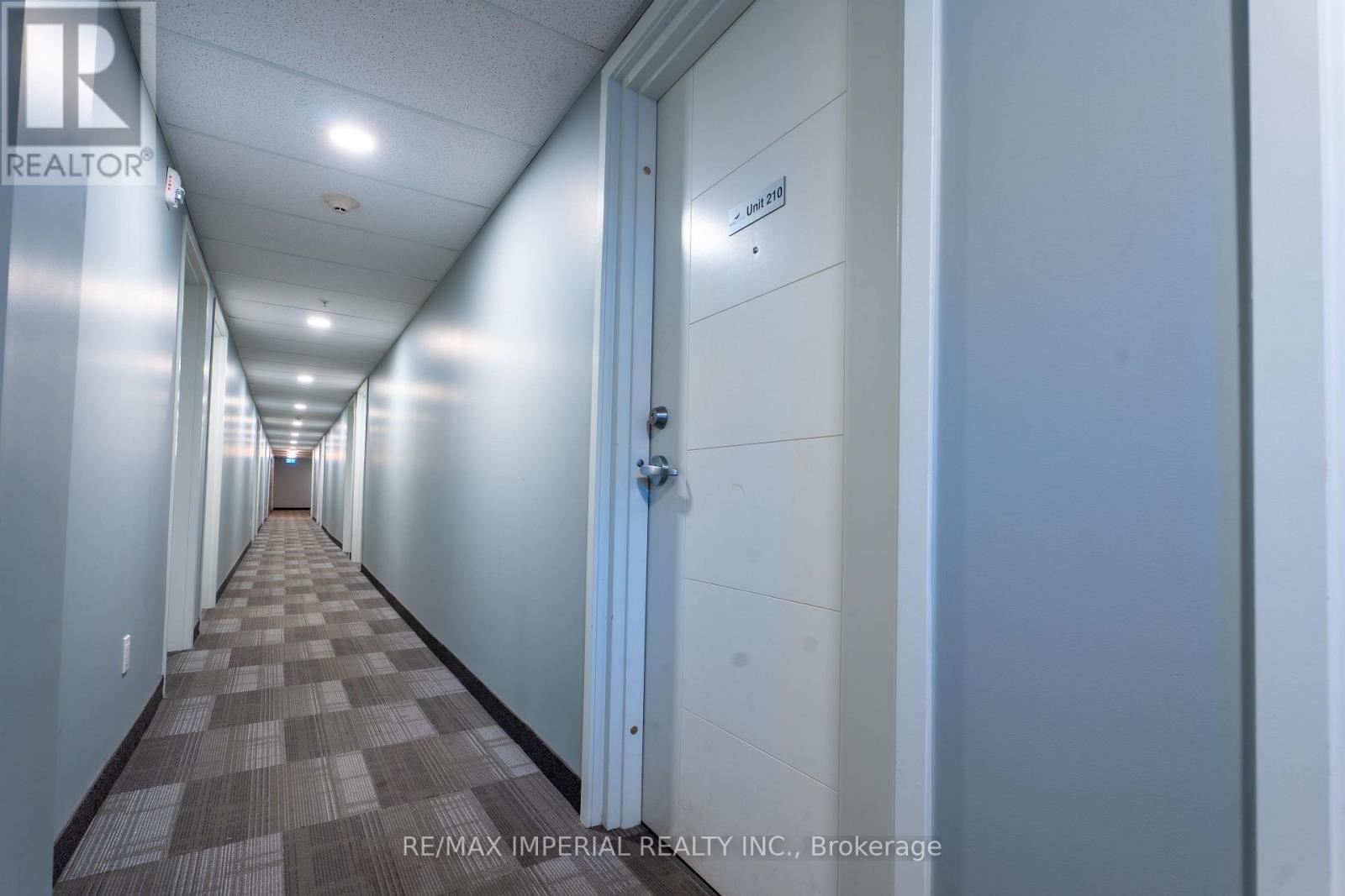 210 - 308 Lester Street, Waterloo, Ontario  N2L 0H9 - Photo 7 - X12654542