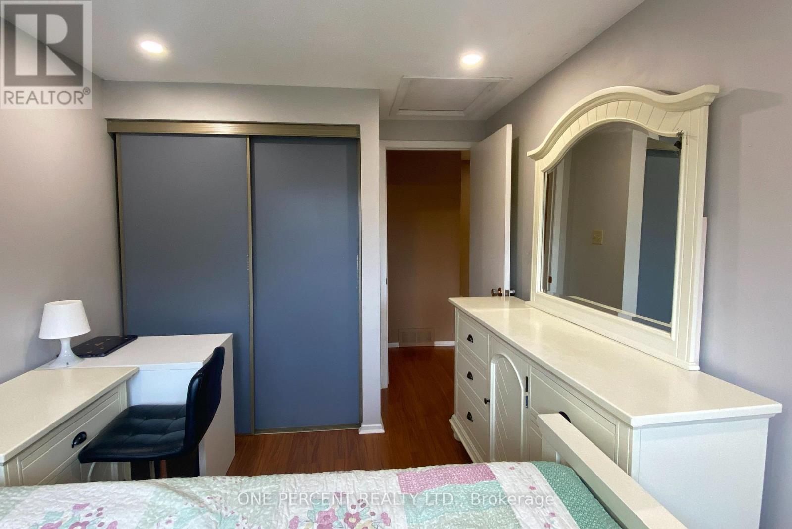 292 Temby Private, Ottawa, Ontario  K1T 2W2 - Photo 15 - X12654558