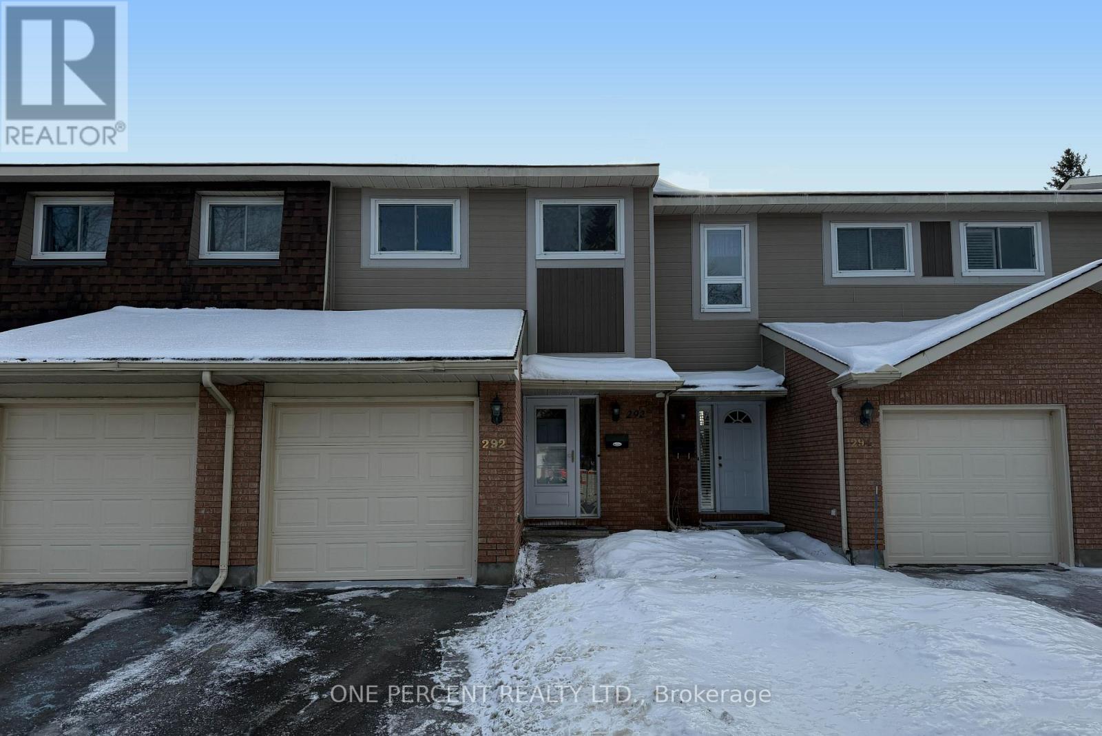 292 Temby Private, Ottawa, Ontario  K1T 2W2 - Photo 2 - X12654558