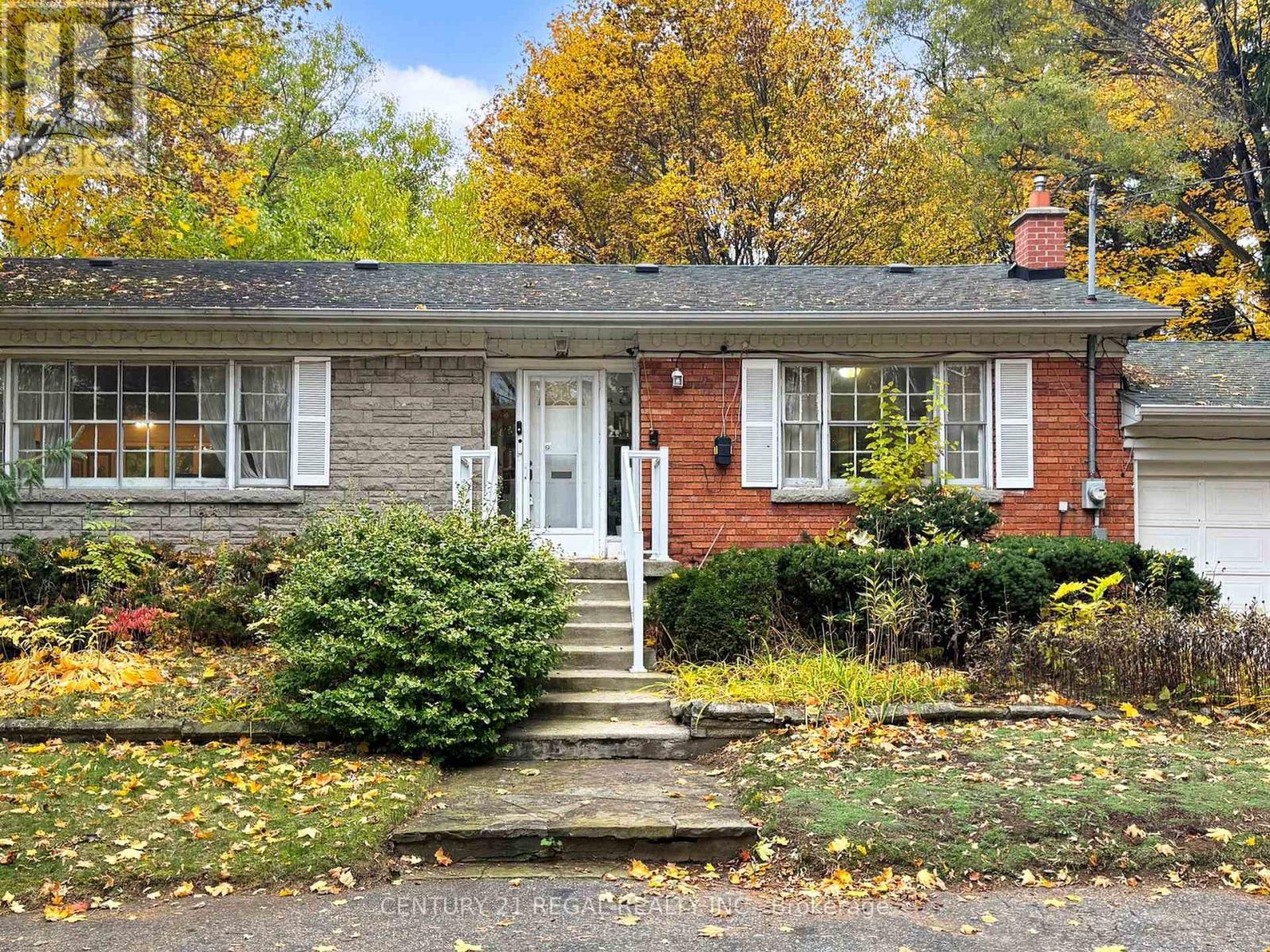 20 West Hill Drive, Toronto, Ontario  M1E 3T5 - Photo 6 - E12654566