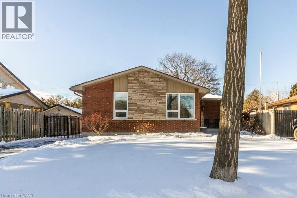 22 REDWING Road, Hamilton, Ontario