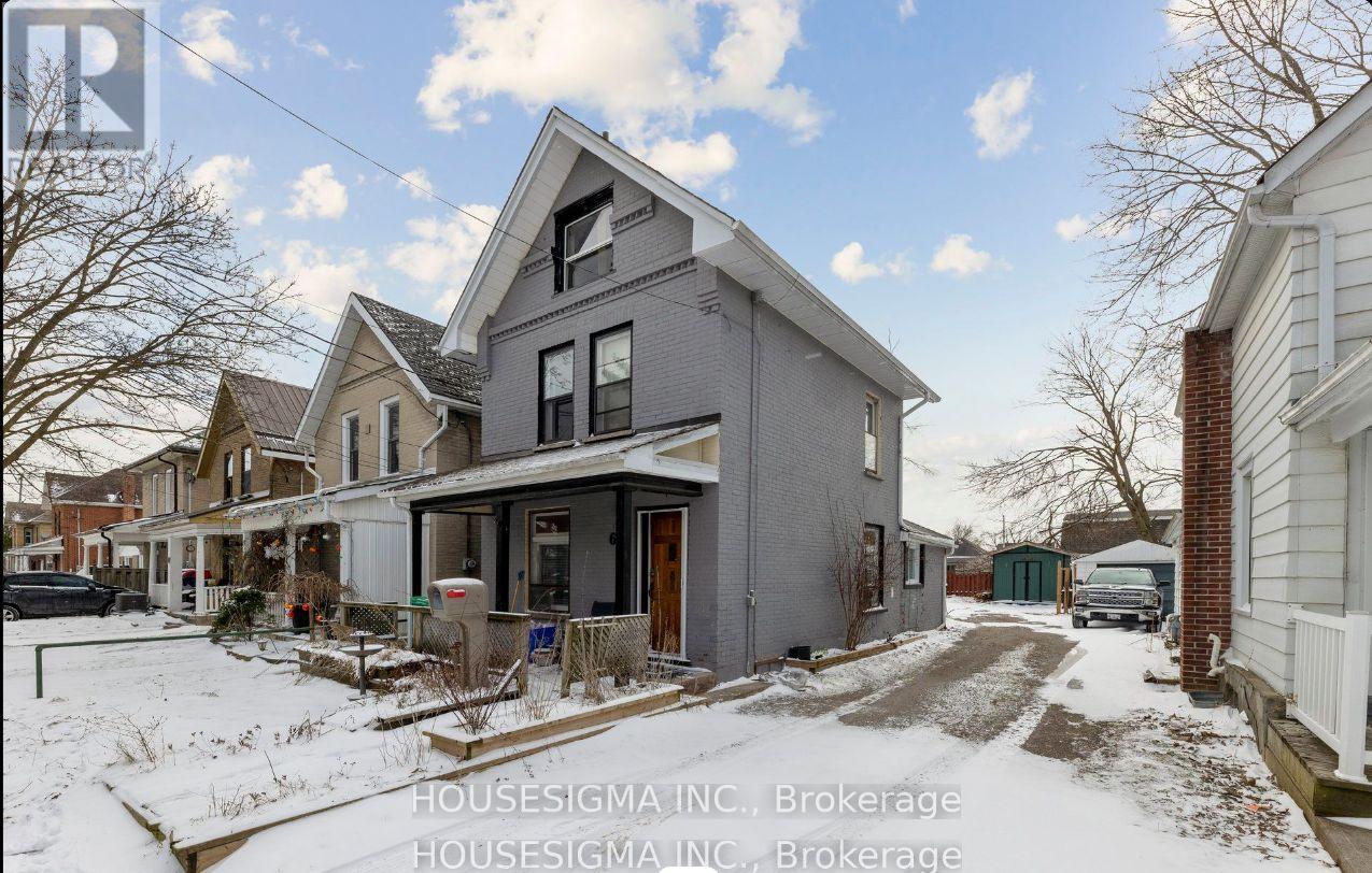 635 BROWN STREET, Peterborough, Ontario