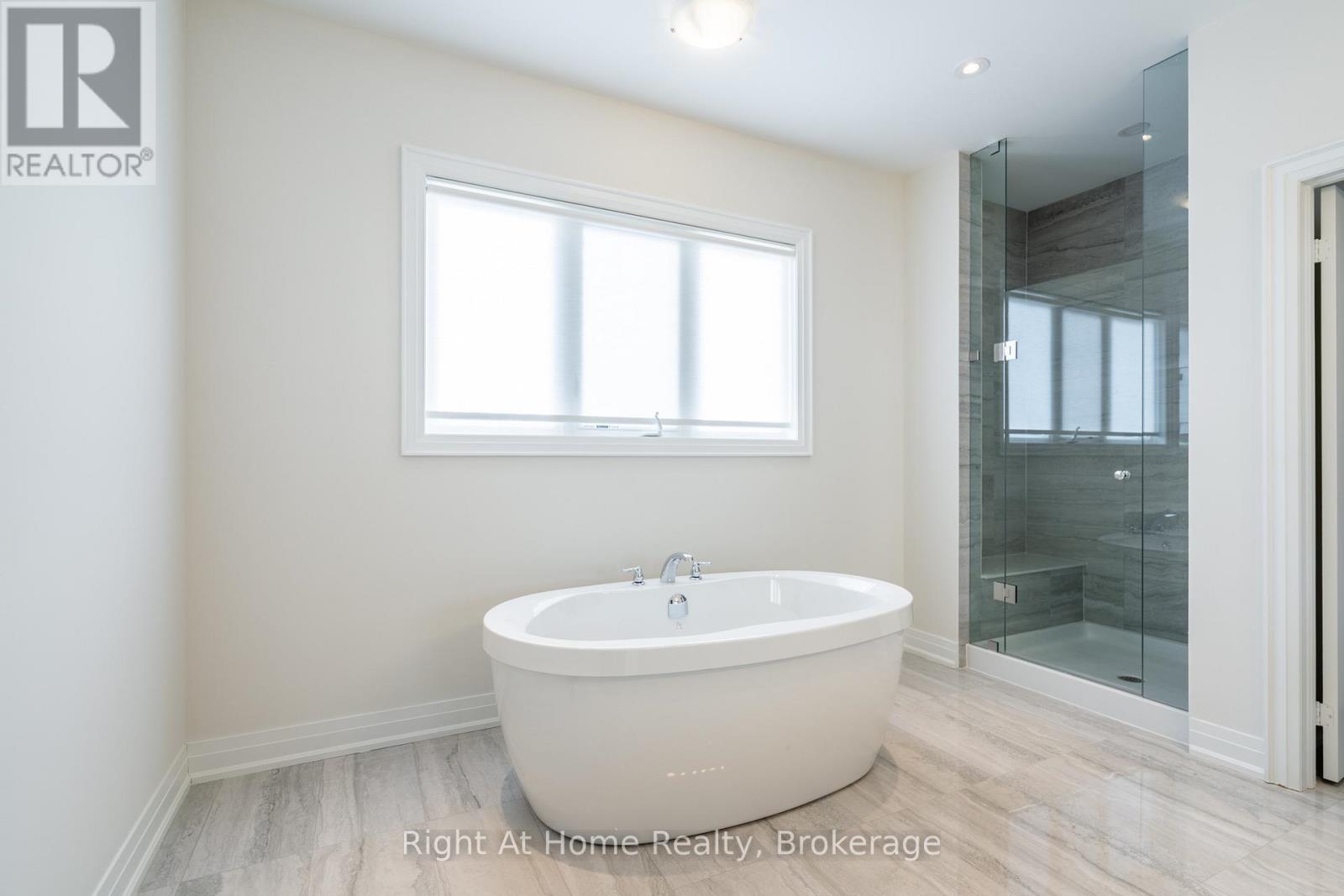 94 Smokey Hollow Place, Hamilton, Ontario  L0R 2H1 - Photo 11 - X12654594