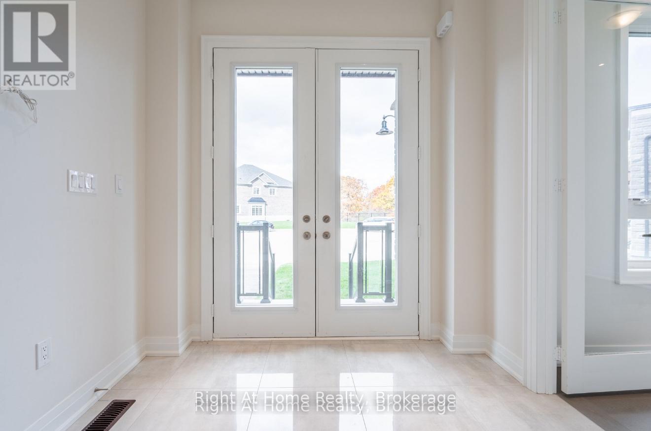 94 Smokey Hollow Place, Hamilton, Ontario  L0R 2H1 - Photo 2 - X12654594