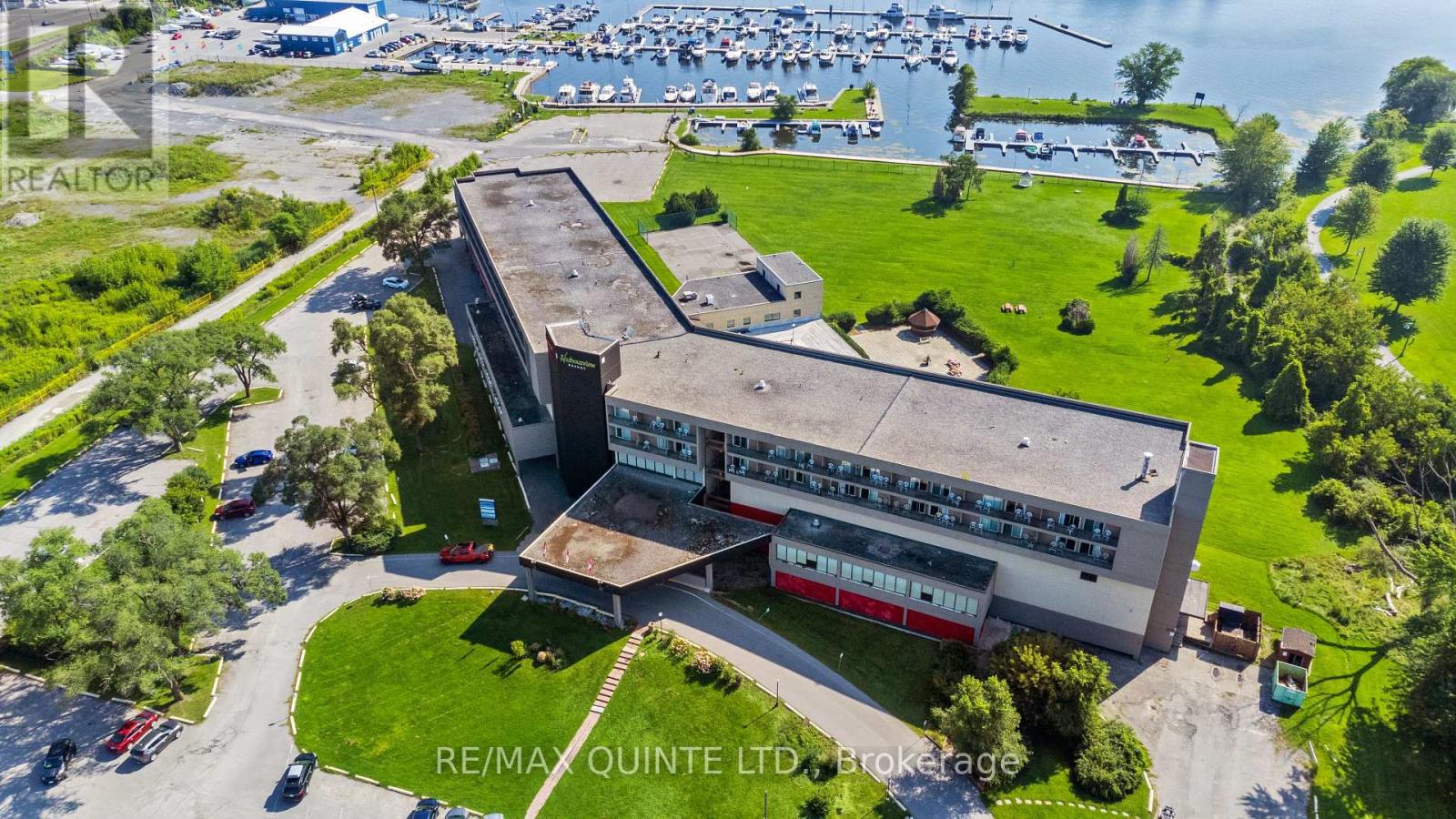 203b - 11 Bay Bridge Road, Belleville, Ontario  K8P 3P6 - Photo 6 - X12654624