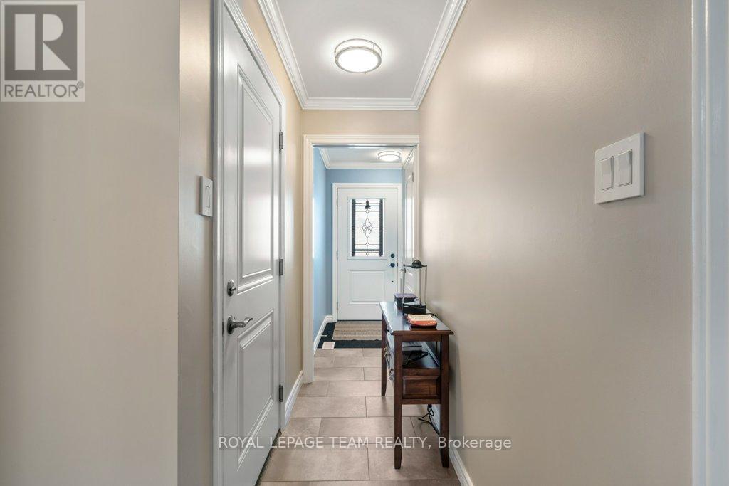 621 St Lawrence Street, Prescott, Ontario  K0E 1T0 - Photo 6 - X12654602