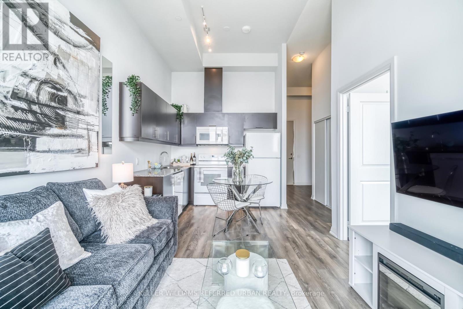 Lph2802 - 30 Meadowglen Place, Toronto, Ontario  M1G 0A6 - Photo 2 - E12654598