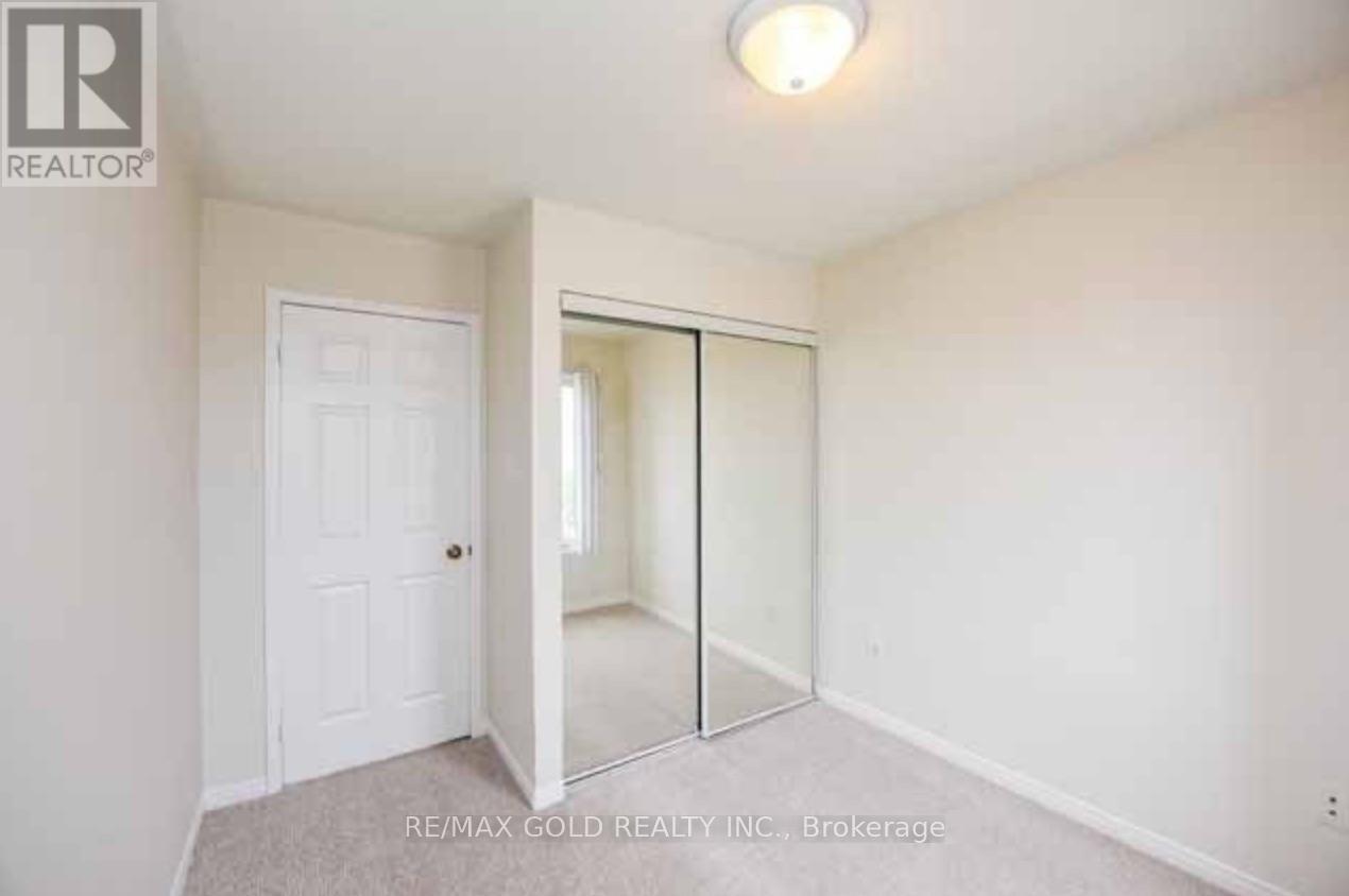 37 - 60 Fairwood Circle, Brampton, Ontario  L7T 2B6 - Photo 13 - W12654596