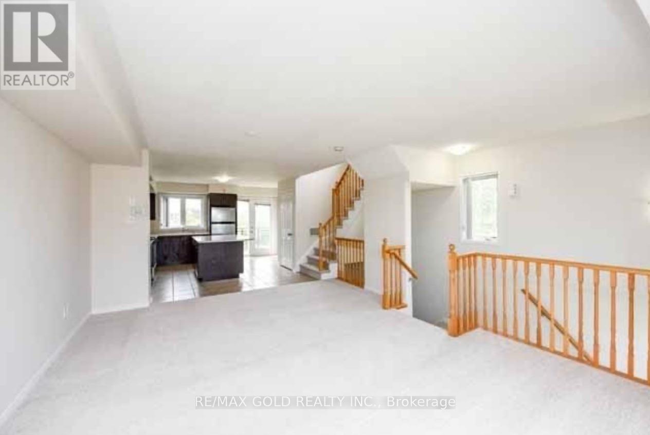 37 - 60 Fairwood Circle, Brampton, Ontario  L7T 2B6 - Photo 4 - W12654596