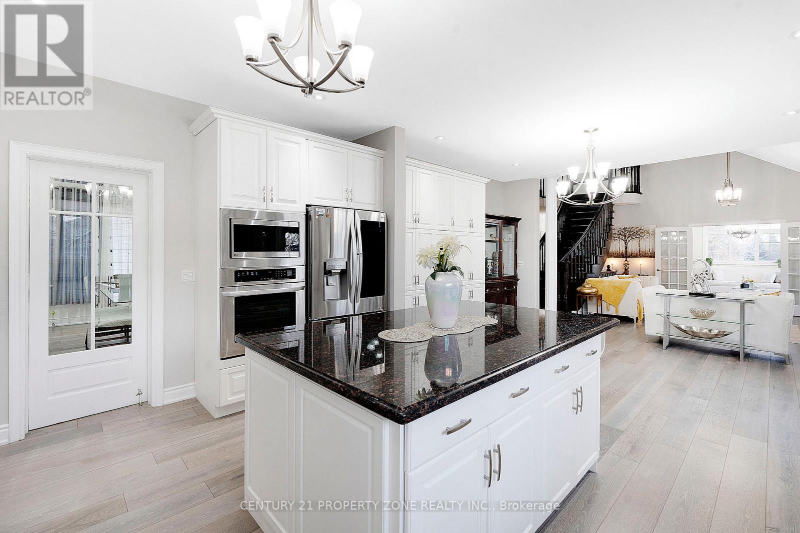 4 Champion Court, Brampton, Ontario  L6Y 5G9 - Photo 16 - W12654600