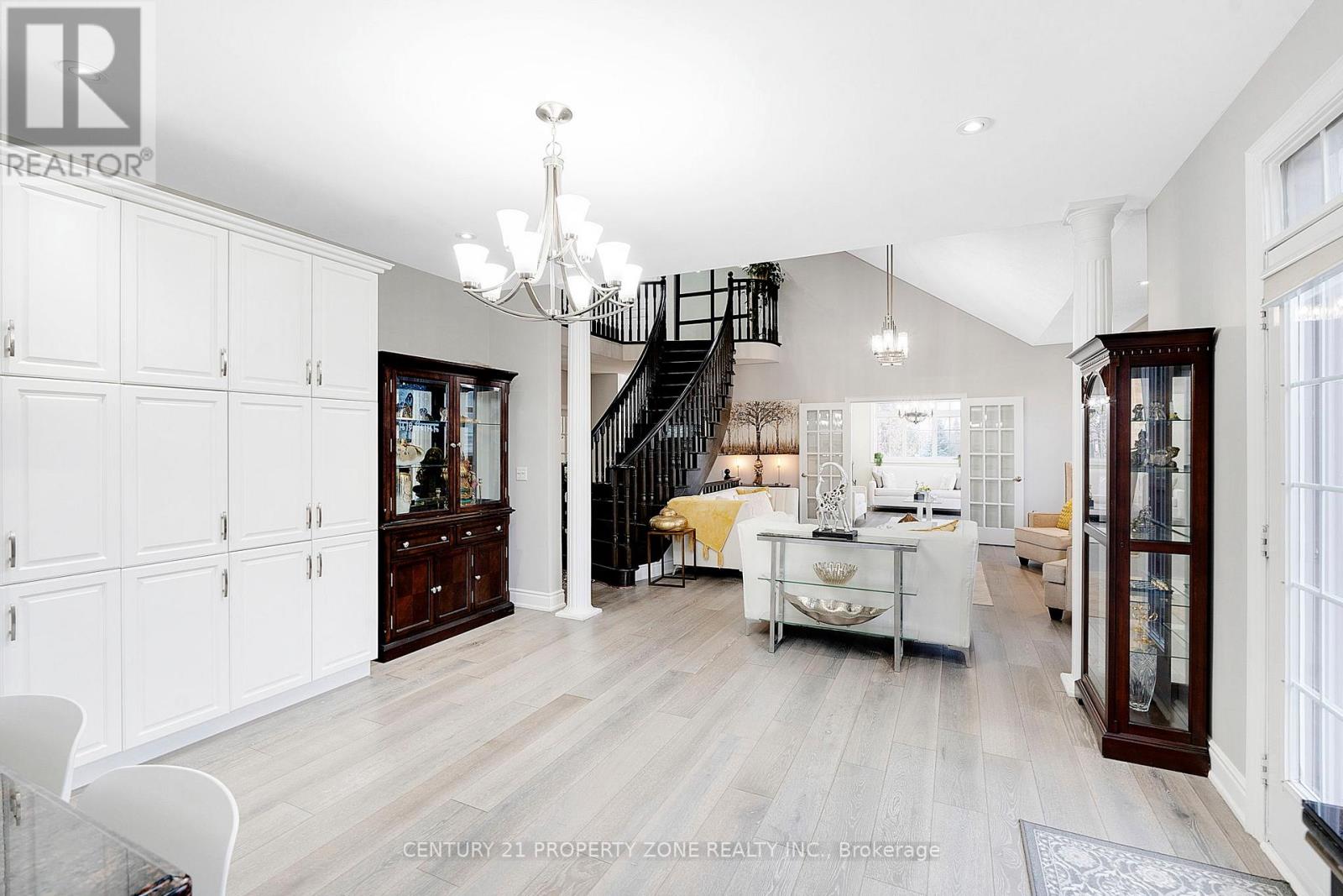 4 Champion Court, Brampton, Ontario  L6Y 5G9 - Photo 18 - W12654600