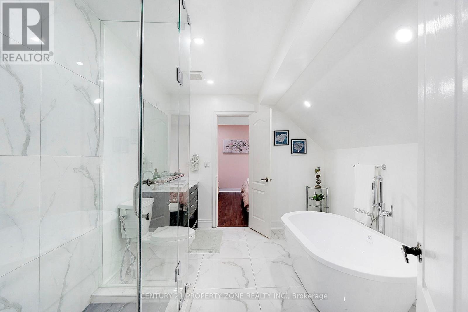 4 Champion Court, Brampton, Ontario  L6Y 5G9 - Photo 27 - W12654600