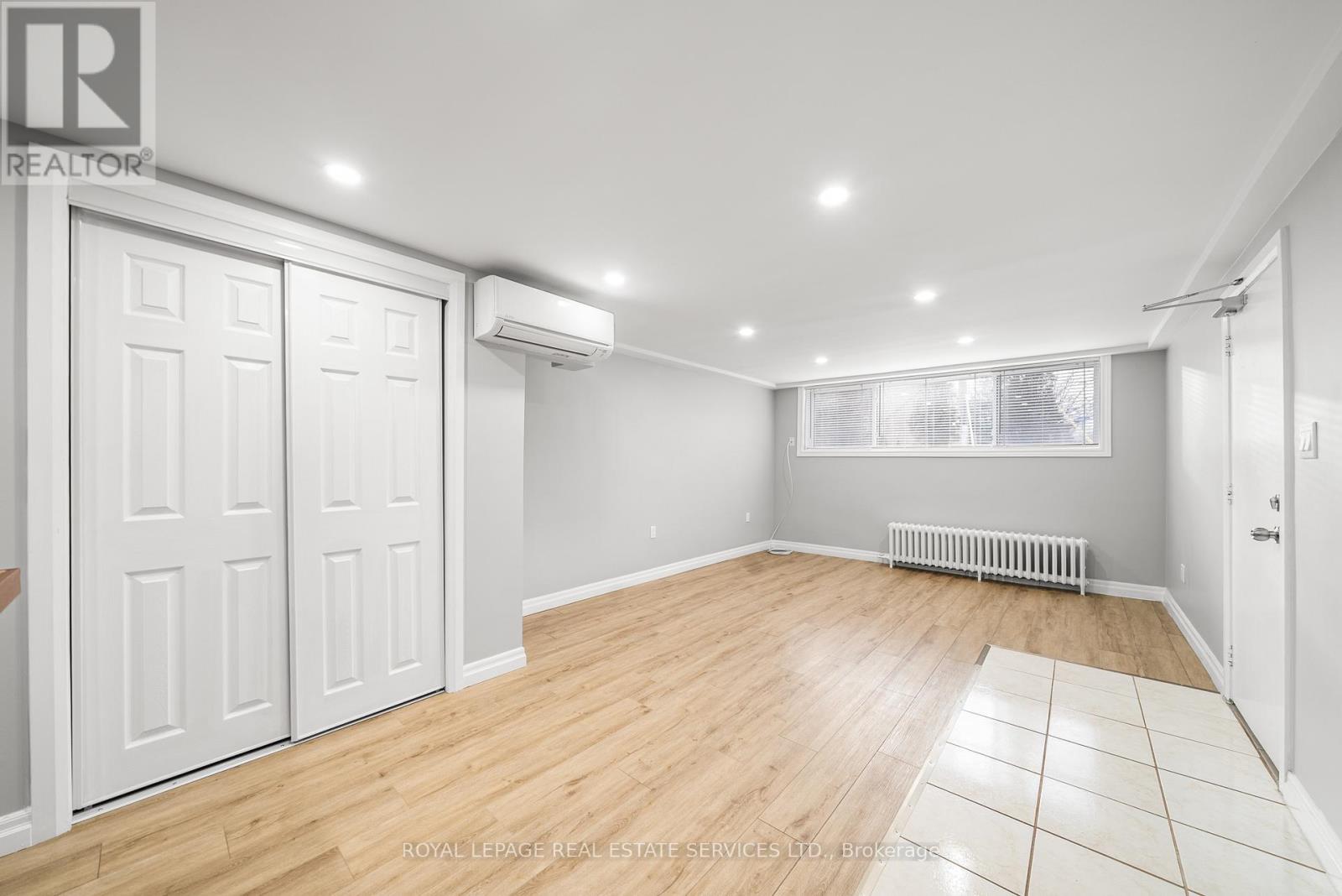 1 - 48a Arcadian Circle, Toronto, Ontario  M8W 2Y9 - Photo 2 - W12654604