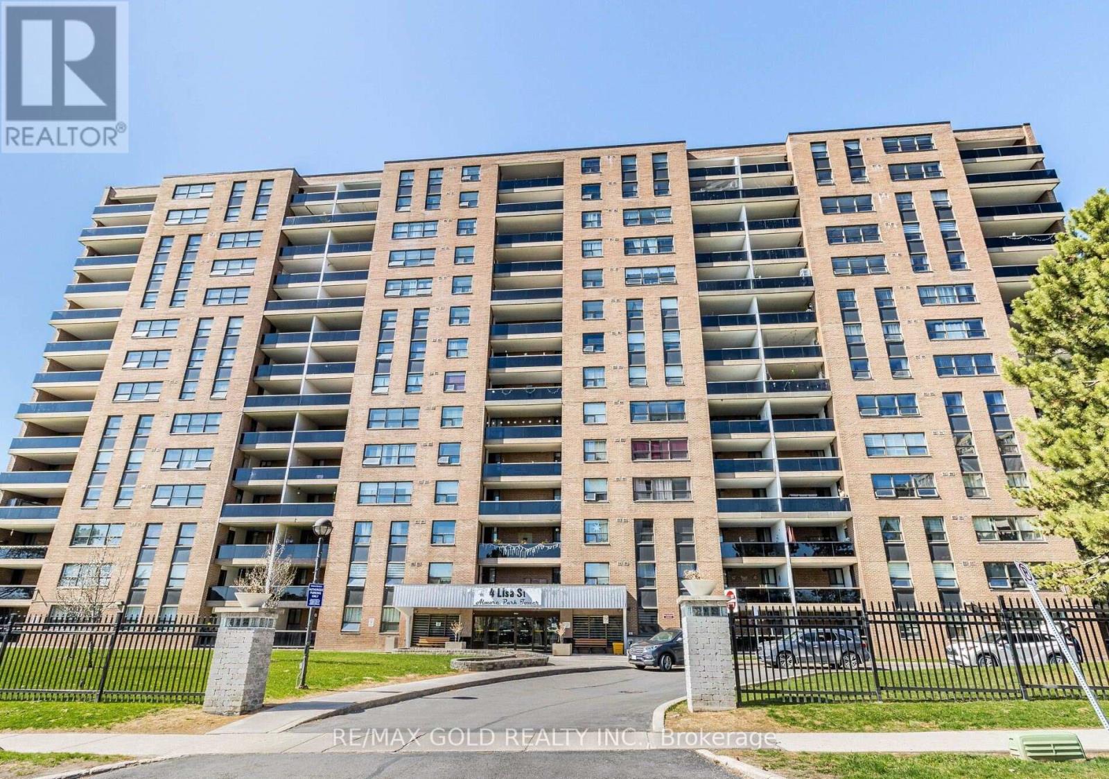 610 - 4 LISA STREET, Brampton, Ontario