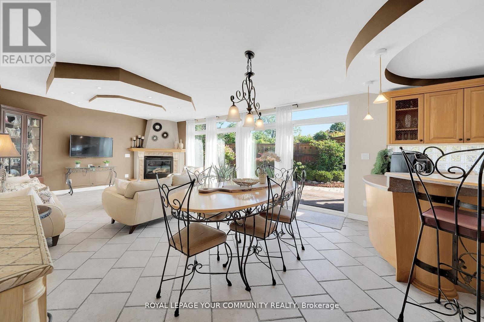 8065 Kipling Avenue, Vaughan, Ontario  L4L 2A2 - Photo 7 - N12654640