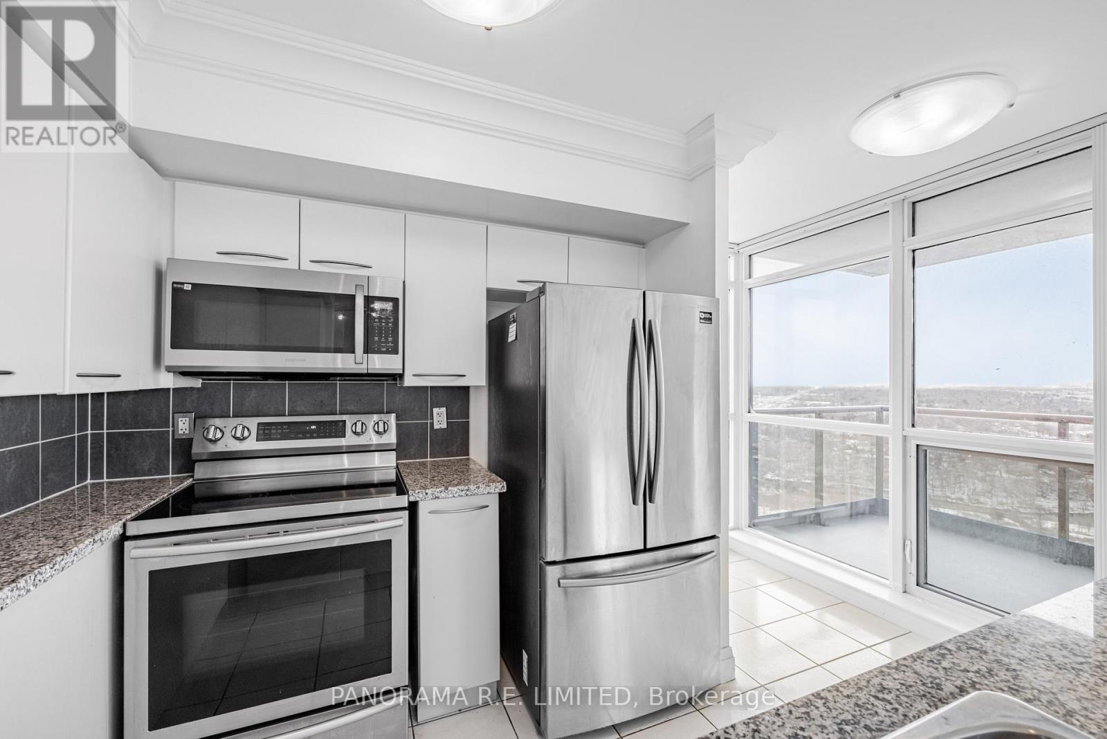 2909 - 225 Sherway Gardens Road, Toronto, Ontario  M9C 0A3 - Photo 8 - W12654646