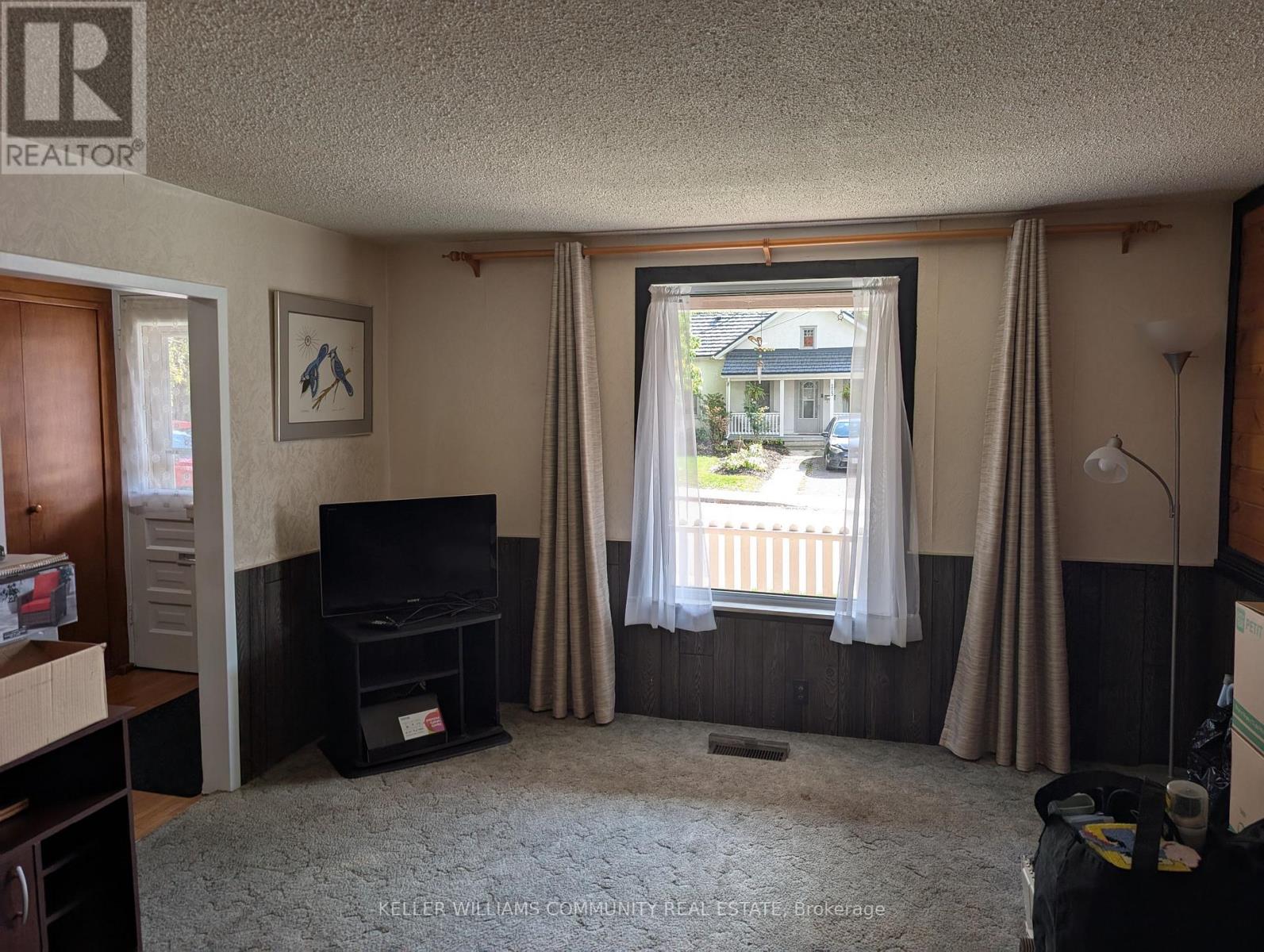 222 London Street, Peterborough, Ontario  K9H 2Y9 - Photo 12 - X12654650