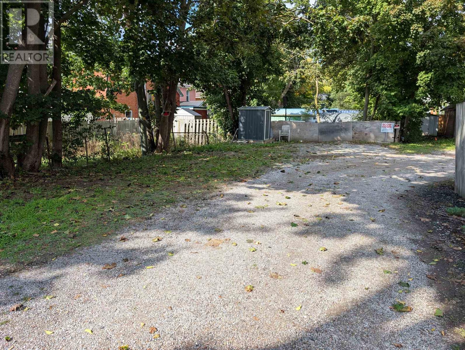 222 London Street, Peterborough, Ontario  K9H 2Y9 - Photo 32 - X12654650