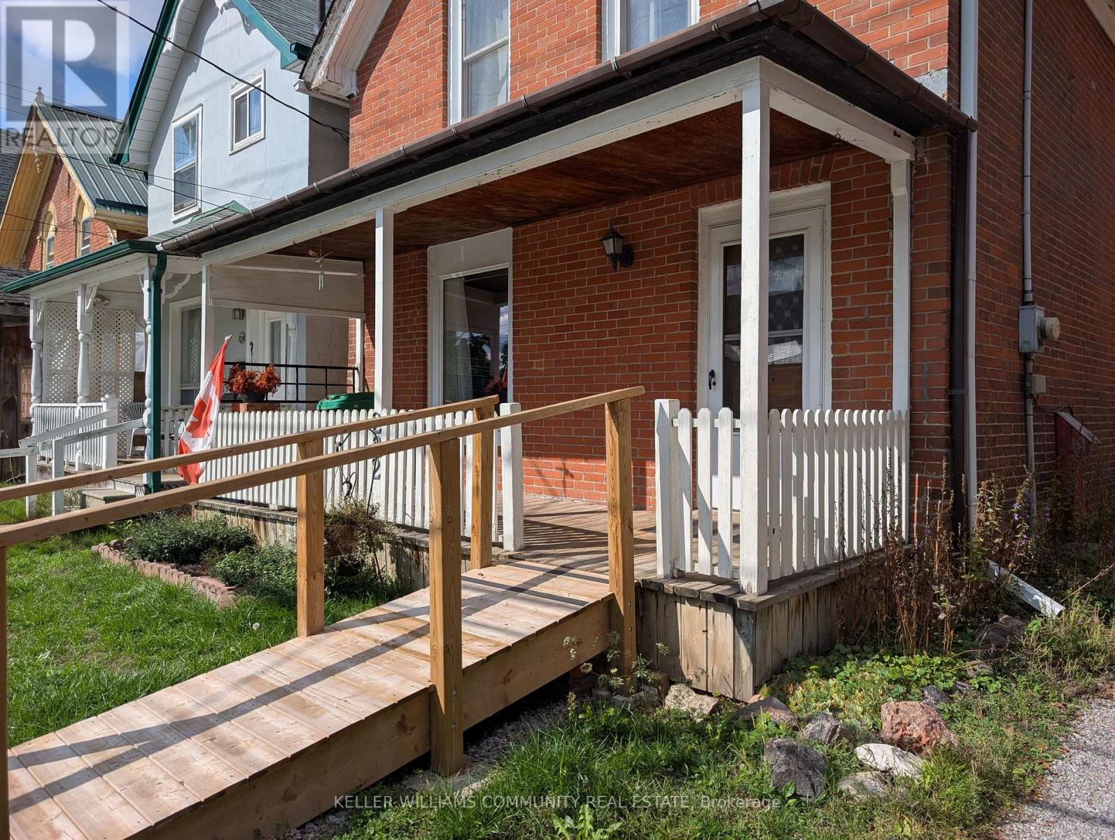 222 London Street, Peterborough, Ontario  K9H 2Y9 - Photo 6 - X12654650