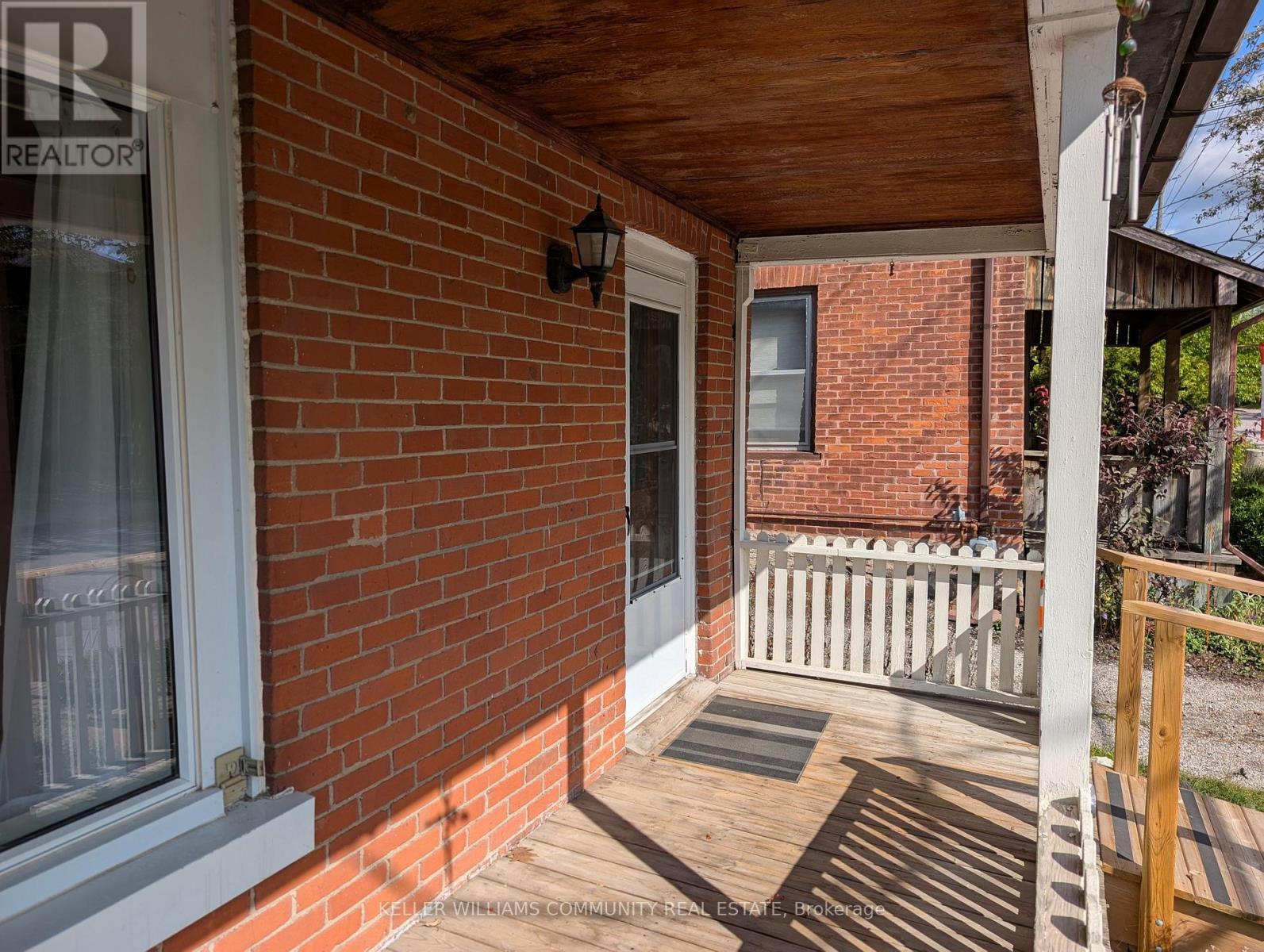 222 London Street, Peterborough, Ontario  K9H 2Y9 - Photo 8 - X12654650