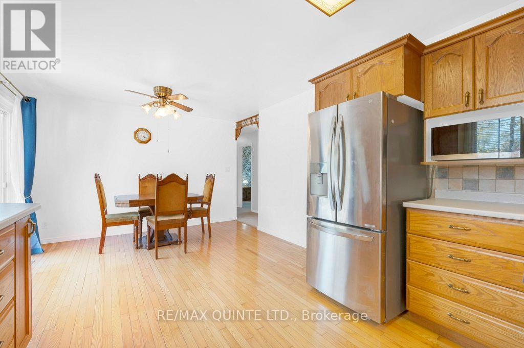 53 Water Street, Quinte West, Ontario  K8V 4M1 - Photo 17 - X12654682