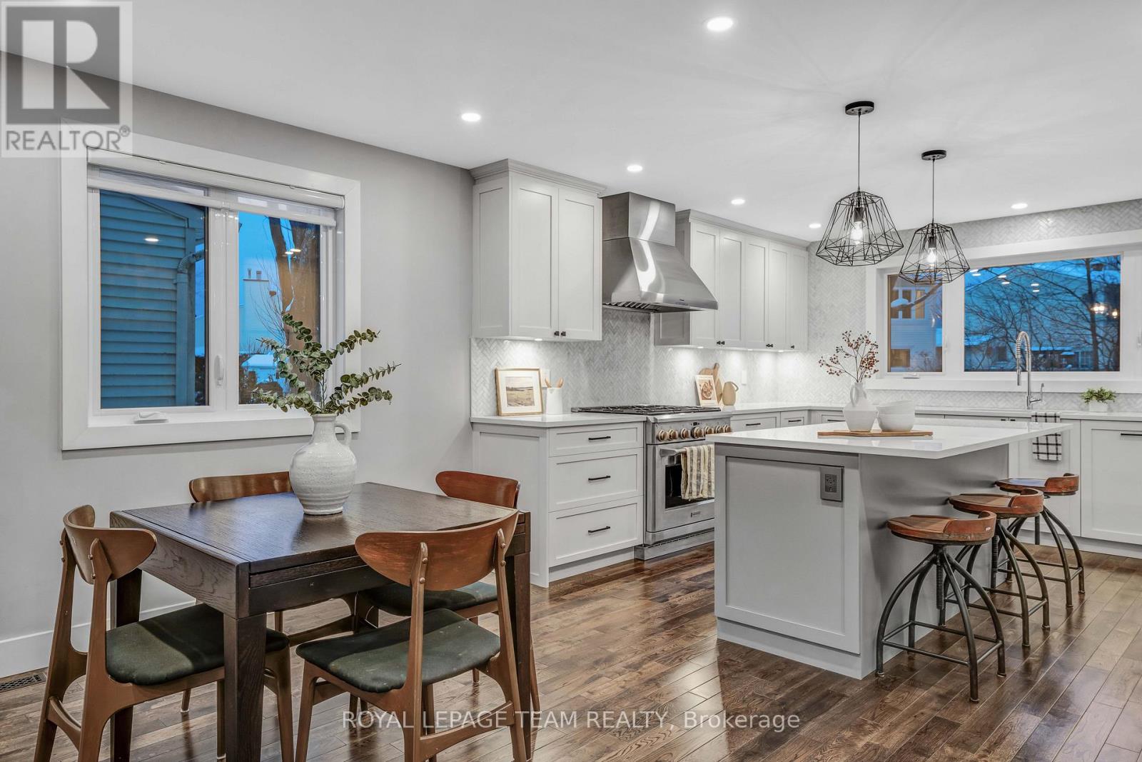 3831 Autumnwood Street, Ottawa, Ontario  K1T 2G9 - Photo 15 - X12654656