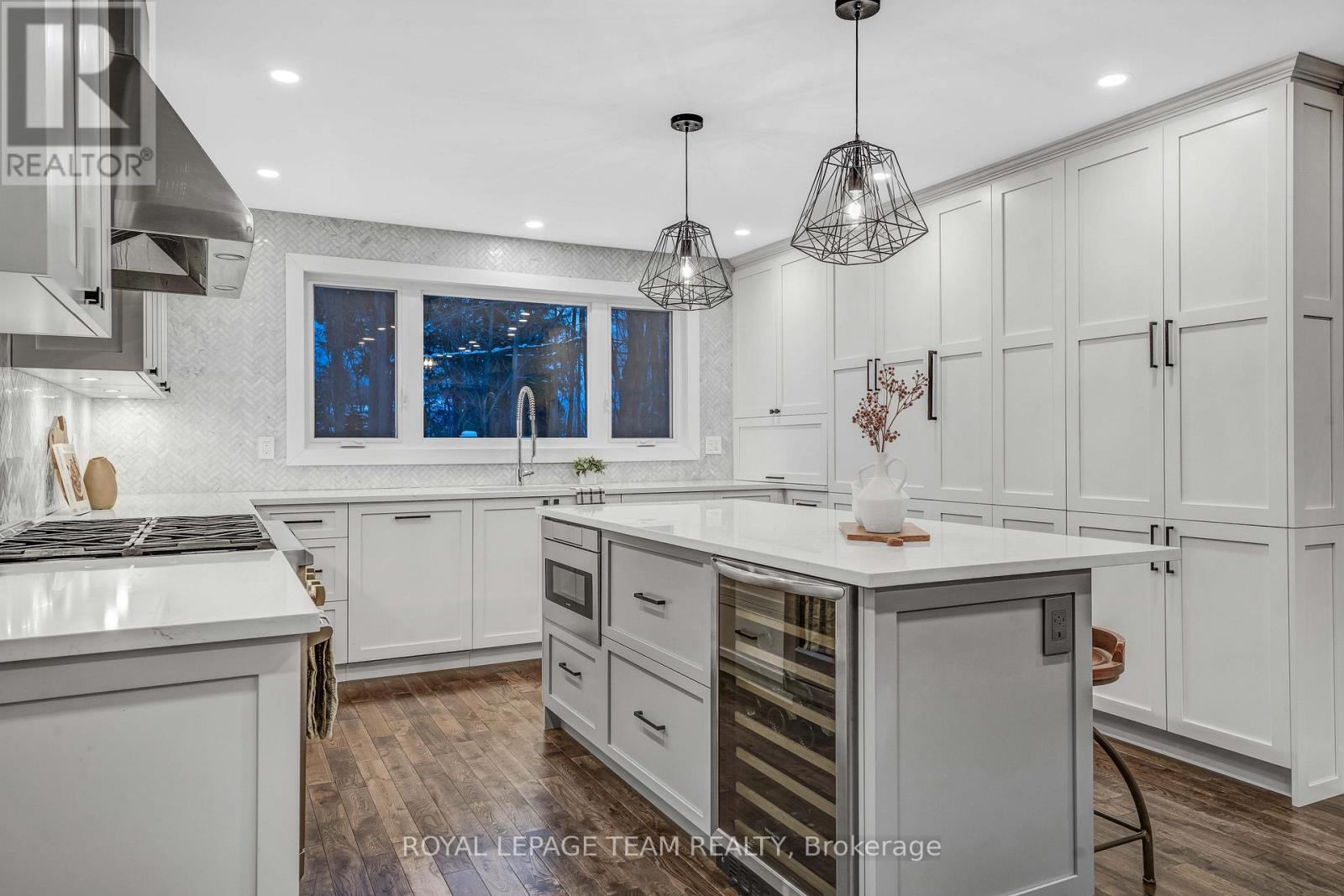 3831 Autumnwood Street, Ottawa, Ontario  K1T 2G9 - Photo 17 - X12654656