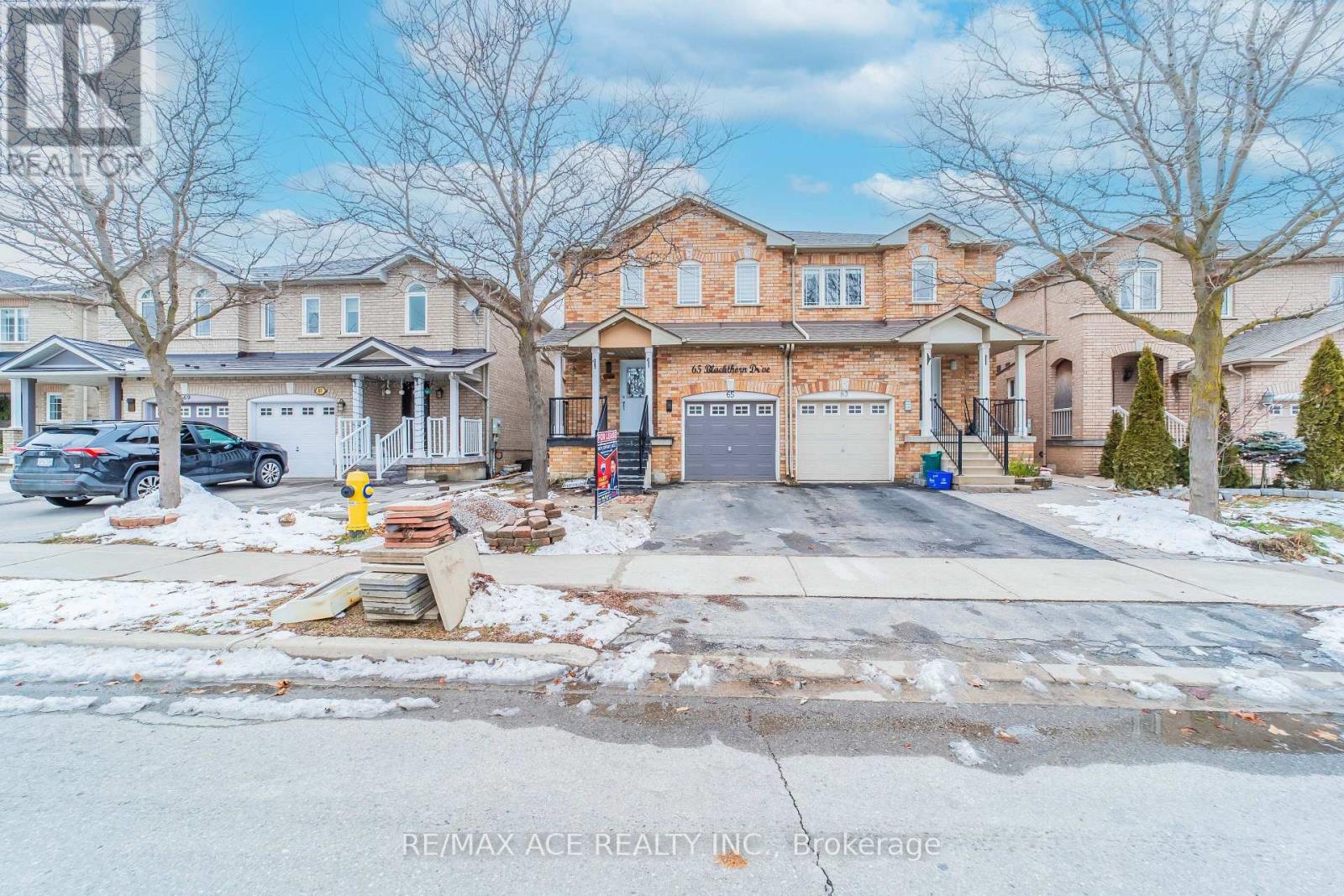 65 BLACKTHORN DRIVE, Vaughan, Ontario
