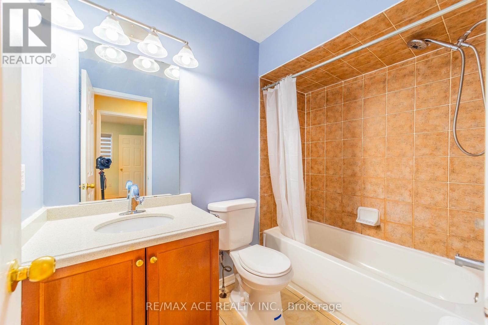 65 Blackthorn Drive, Vaughan, Ontario  L6A 3N5 - Photo 24 - N12654652