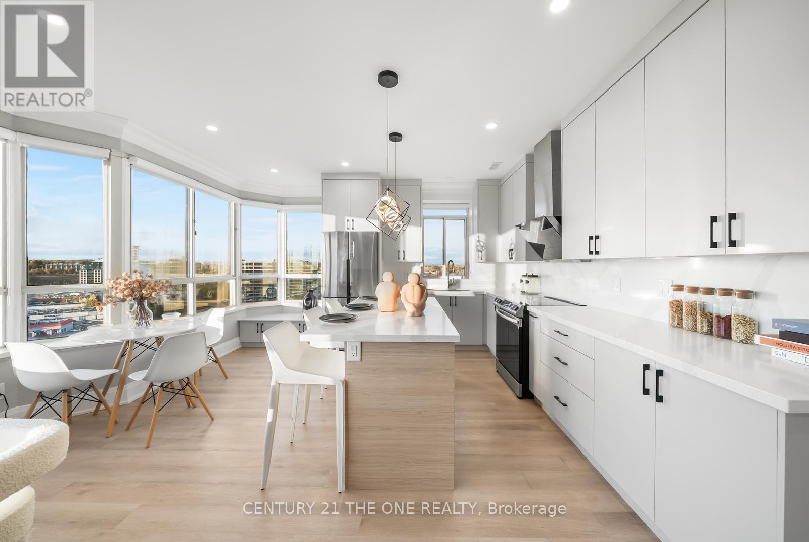 Ph03 - 33 Weldrick Road E, Richmond Hill, Ontario  L4C 8W4 - Photo 4 - N12654664