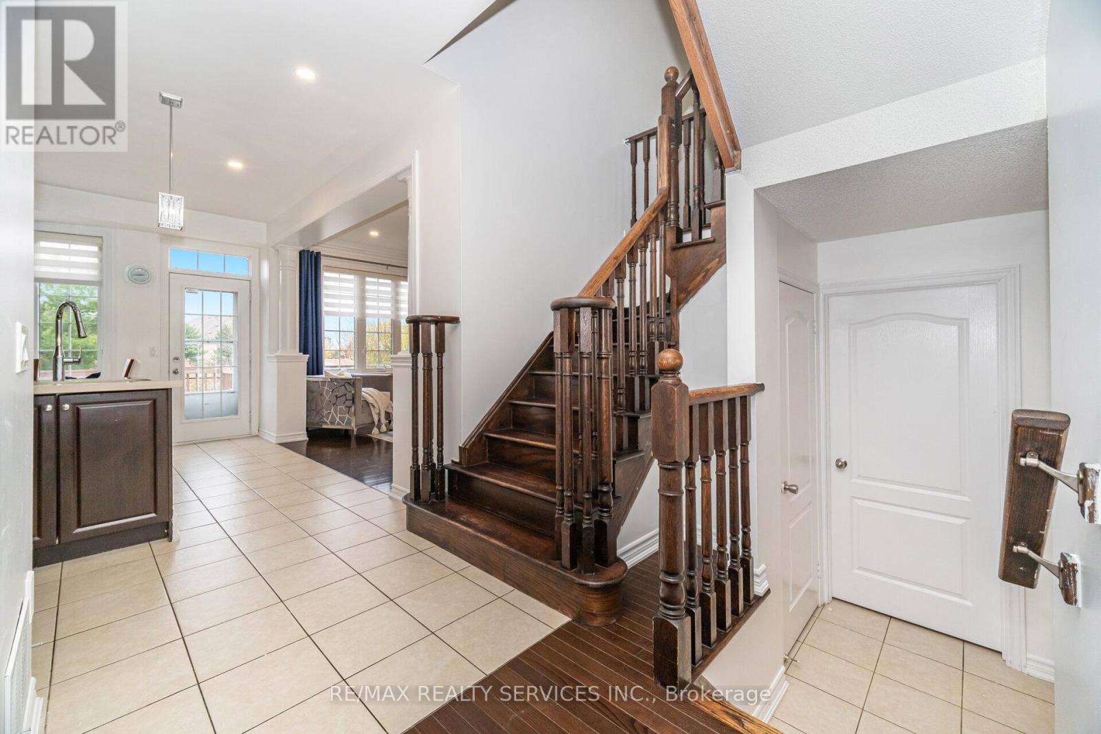 51 Larson Peak Road, Caledon, Ontario  L7C 3P3 - Photo 32 - W12654670