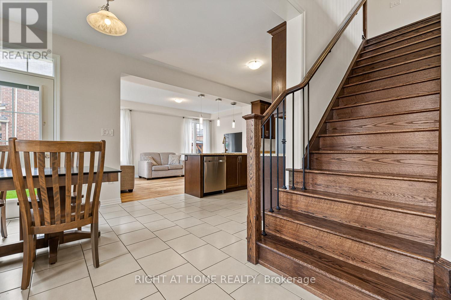 41 Stedford Crescent, Brampton, Ontario  L7A 4P5 - Photo 5 - W12654686