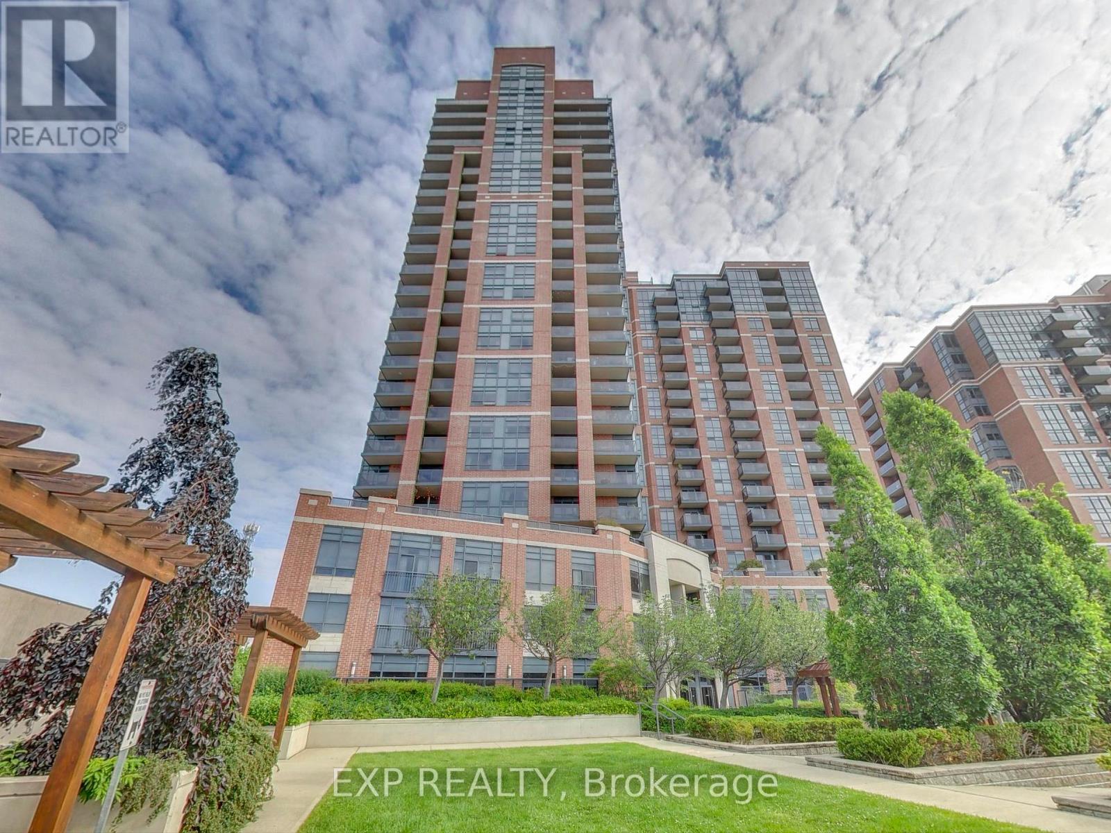 432 - 60 Heintzman Street, Toronto, Ontario  M6P 5A1 - Photo 2 - W12654690