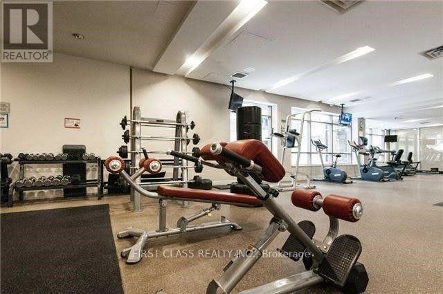 1612 - 3880 Duke Of York Boulevard, Mississauga, Ontario  L5B 4M7 - Photo 24 - W12654704