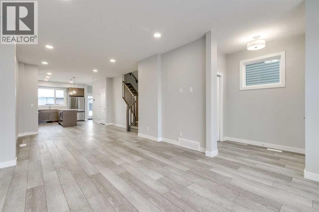 137 Silverton Glen Way Sw, Calgary, Alberta  T2X 5B9 - Photo 7 - A2263296