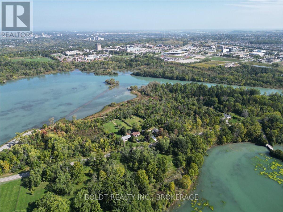 2440 DECEW ROAD, Thorold, Ontario