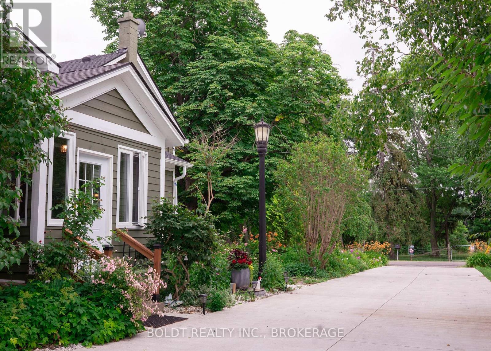 2440 Decew Road, Thorold, Ontario  L0S 1E6 - Photo 16 - X12654724