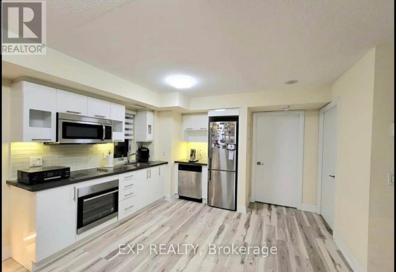 112-E - 555 Wilson Avenue, Toronto, Ontario  M3H 0C5 - Photo 2 - C12654734