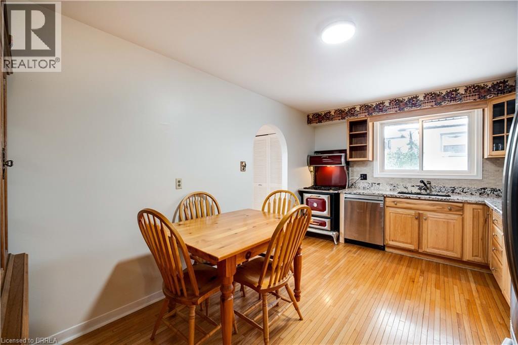 133 Burwell Street, Brantford, Ontario  N3T 4V2 - Photo 28 - 40784142