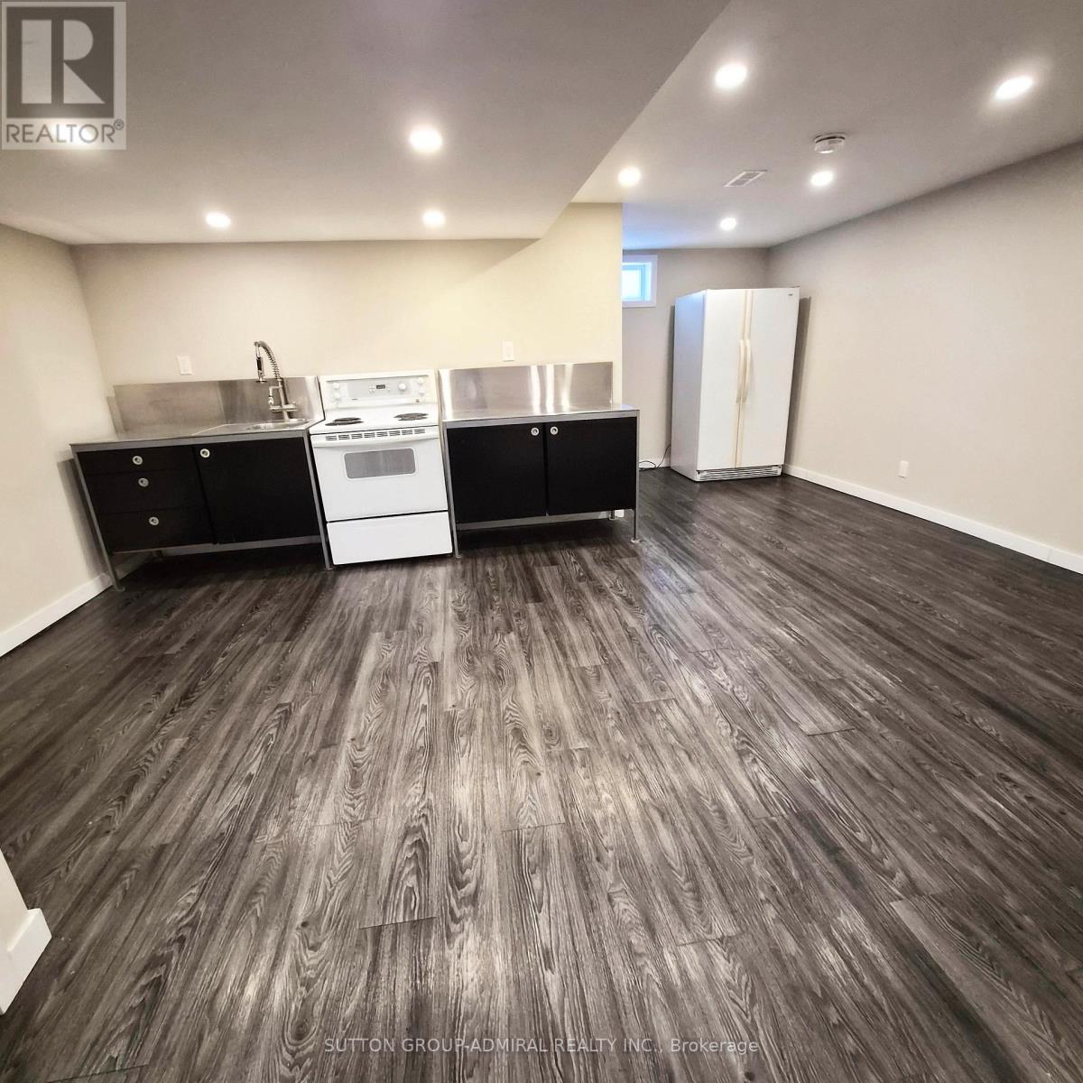 104 Armitage Drive, Newmarket, Ontario  L3Y 5L7 - Photo 14 - N12654710