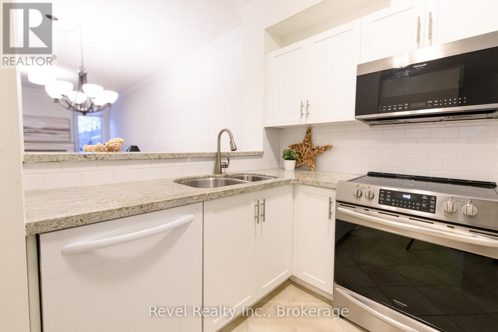 19 - 110 Napier Street W, Blue Mountains, Ontario  N0H 2P0 - Photo 11 - X12575160